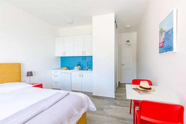 Foto van Apartments Villa Lukas - ''No.2'' Studio Apartment with Balcony and Sea View - BedRoom
