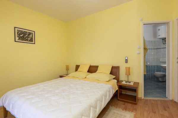 Foto van Apartment Milić - Two Bedroom Apartment with Terrace and Sea View (Sinjska 15) - BedRoom