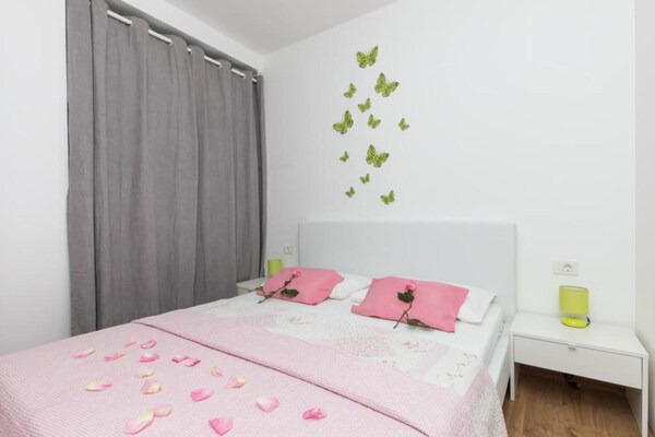 Foto van Apartment Manuela - One-Bedroom Apartment with Balcony and Sea View - BedRoom
