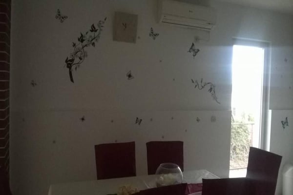 Foto van Apartment Roksy - Two-Bedroom Apartment with Terrace and Sea View (ST) - DiningRoom