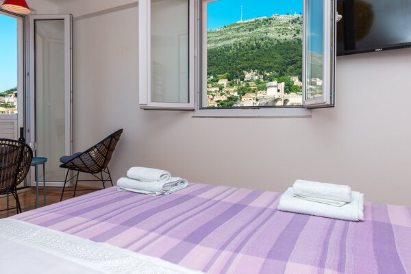 Foto van Apartment Simović - Two Bedroom Apartment with City View - BedRoom