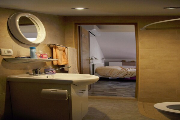 Foto van Apartment Danijela Mljet - Studio Apartment with Balcony and Sea View - BathRoom