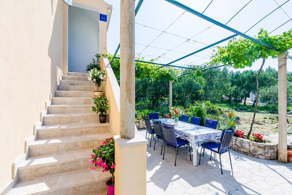 Foto van Apartment & Rooms Maždin - One Bedroom Apartment with Balcony and Sea View - terrace