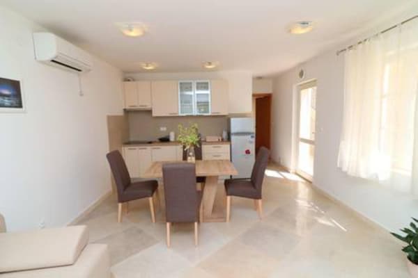 Foto van Apartments Seafront Silence - One Bedroom Apartment with Terrace and Sea View - DiningRoom