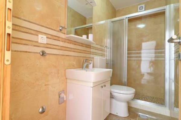 Foto van Apartments Seafront Silence - One Bedroom Apartment with Terrace and Sea View - BathRoom