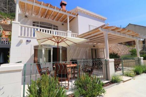 Foto van Apartments Seafront Silence - One Bedroom Apartment with Terrace and Sea View - Outdoor