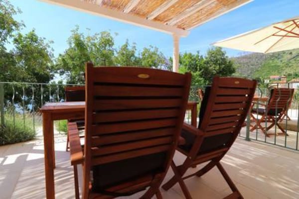 Foto van Apartments Seafront Silence - One Bedroom Apartment with Terrace and Sea View - Outdoor