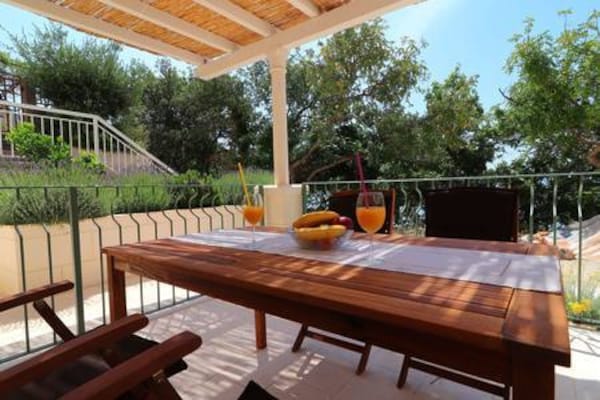 Foto van Apartments Seafront Silence - One Bedroom Apartment with Terrace and Sea View - terrace