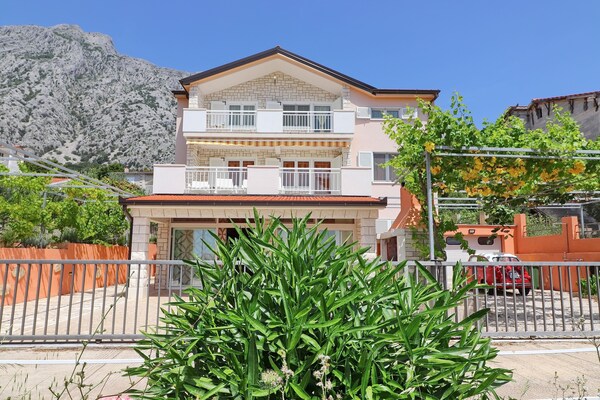 Foto van Apartments Villa Michele-Three Bedroom Apartment with Terrace ( Mandarin ) - Outdoor