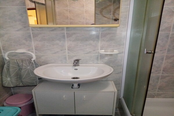 Foto van Apartments Vanja Škara Biograd - Superior Two Bedroom Apartment with Terrace (Trica) - BathRoom