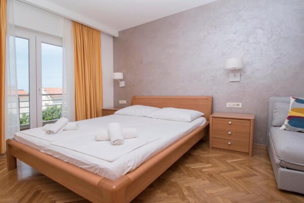 Foto van Apartments Antonio - One Bedroom Apartment with Balcony and Sea View - 3 - BedRoom