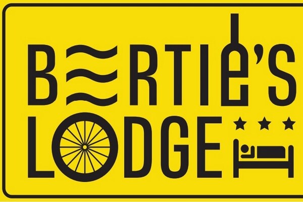 Foto van Bertie's Lodge - One Bedroom Apartment with Terrace and Sea View(A2) - Outdoor