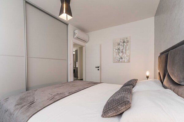 Foto van Luxury D Apartments - Luxury Two Bedroom Apartment with Terrace A2 - BedRoom
