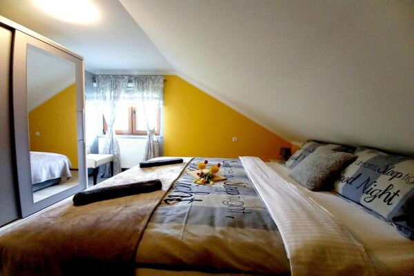 Foto van Matan House - Two Bedroom Holiday Home with Hot Tub - BedRoom