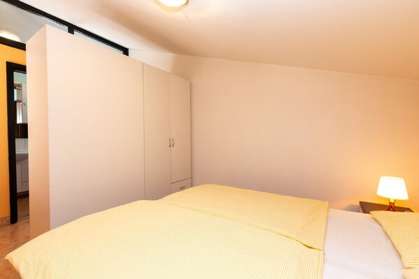 Foto van Apartments Ilija Njavro - One Bedroom Apartment with Terrace and Sea View - BedRoom