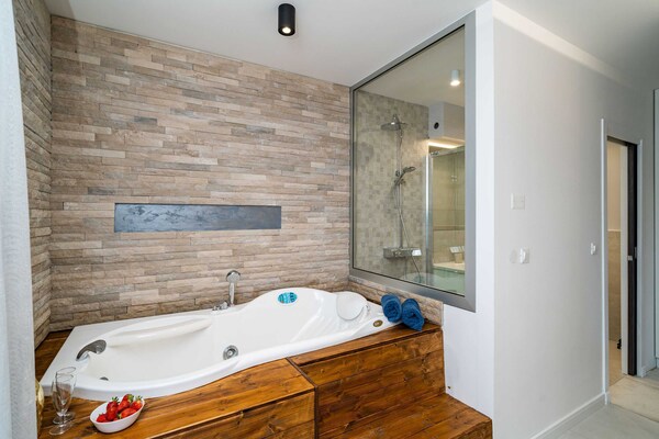 Foto van Apartments Villa Arcadia - Studio Apartment with Hot Tub - Spa