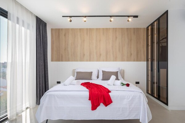 Foto van Luxe villa met zwembad en sauna - Vakantiehuis in Trogir - BedRoom