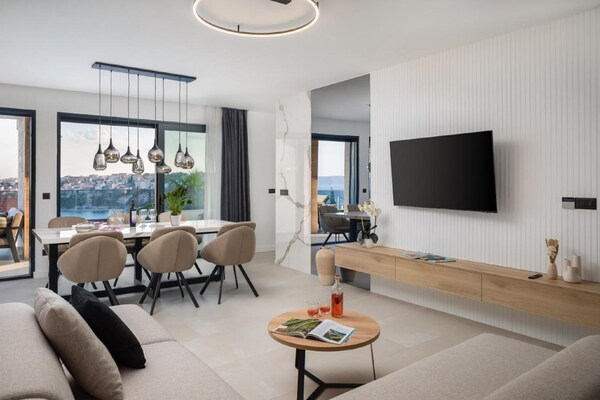 Foto van Luxe villa met zwembad en sauna - Vakantiehuis in Trogir - LivingRoom