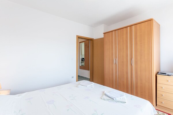 Foto van Charming Trogir Apartments with Balcony - One Bedroom Apartment - BedRoom