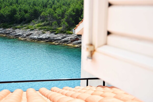 Foto van Blissful Bay Apartments Vrboska - One Bedroom Apartment with Balcony - View