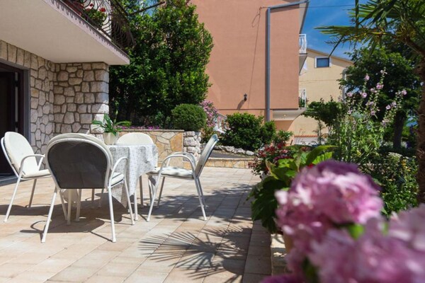 Foto van Appartement Marko met 3 kamers - Vakantiehuis in Novi Vinodolski - Outdoor