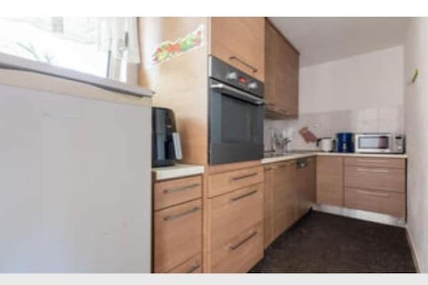 Foto van Apartmani Lucija - Three Bedroom Apartment - Vakantiehuis in Okrug Gornji - Kitchen