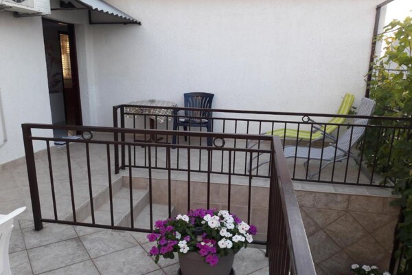 Foto van Charming Apartments Dokoza Drage - Two Bedroom Apartment with Terrace - terrace