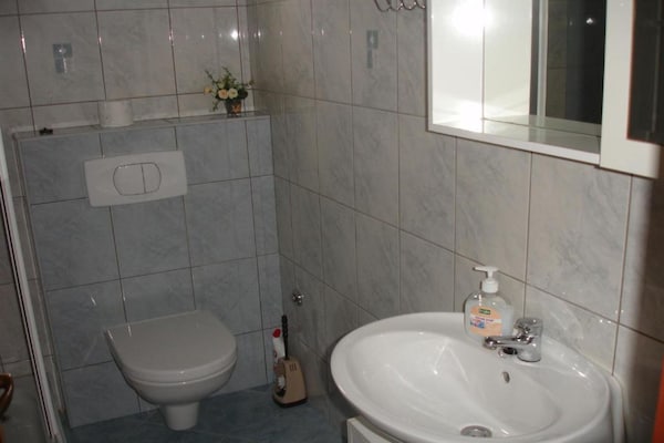 Foto van Charming Apartments Dokoza Drage - Two Bedroom Apartment with Terrace - BathRoom