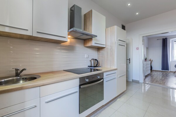 Foto van Classic One Bedroom Apartment with Sea View - Vakantiehuis in Pula - Kitchen
