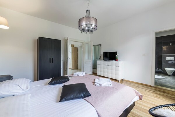 Foto van Classic One Bedroom Apartment with Sea View - Vakantiehuis in Pula - BedRoom