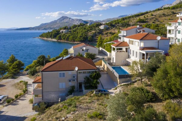 Foto van Comfort One Bedroom Apartment with Sea View and Terrace - Outdoor