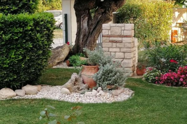Foto van Comfort Villa Roza in Umag - 5 Bedroom With Pool - Vakantiehuis in Umag - Outdoor