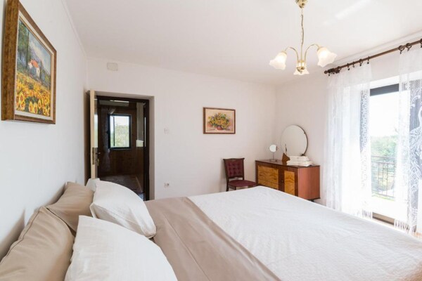 Foto van Comfort Villa Roza in Umag - 5 Bedroom With Pool - Vakantiehuis in Umag - BedRoom