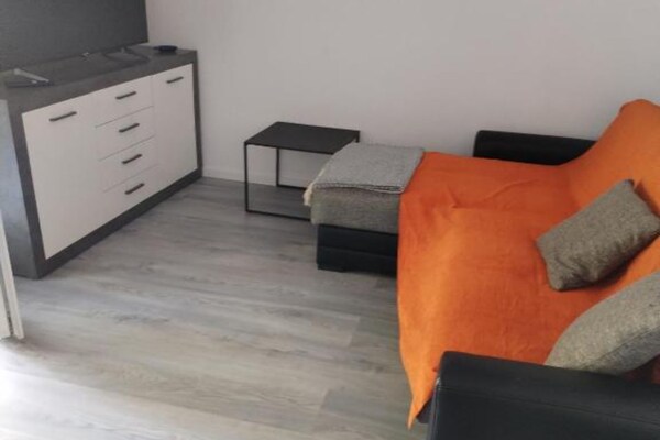 Foto van Classic One Bedroom Apartment with Terrace - Vakantiehuis in Povljana - LivingRoom