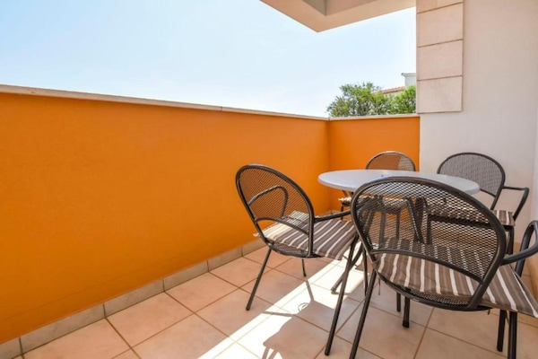 Foto van Aurel Suites-Two Bedroom with Balcony - Vakantiehuis in Rogoznica - TerraceBalcony