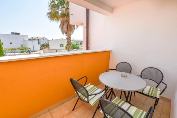 Foto van Aurel Suites- Classic Two Bedroom with Balcony - Vakantiehuis in Rogoznica - TerraceBalcony
