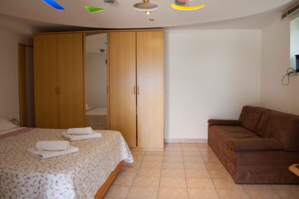 Foto van Comfort Kostrena Apartments Rijeka - One bedroom apartment with terrace (8) - BedRoom