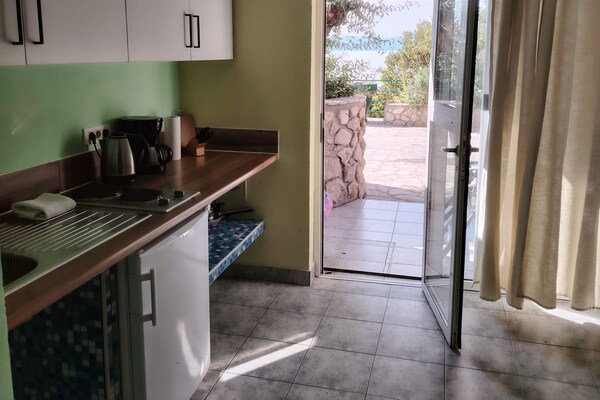 Foto van Comfort Kostrena Apartments Rijeka -Studio apartment with terrace near the sea (6) - Kitchen