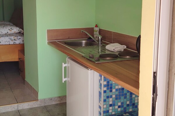 Foto van Comfort Kostrena Apartments Rijeka -Studio apartment with terrace near the sea (6) - Kitchen