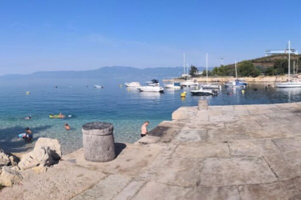 Foto van Comfort Kostrena Apartments Rijeka -Studio apartment with terrace near the sea (6) - Outdoor