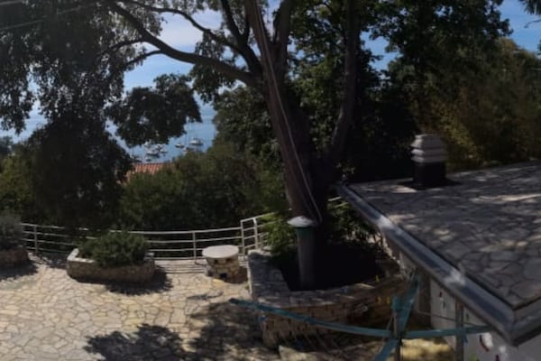 Foto van Comfort Kostrena Apartments Rijeka - Studio apartment (5) - Outdoor