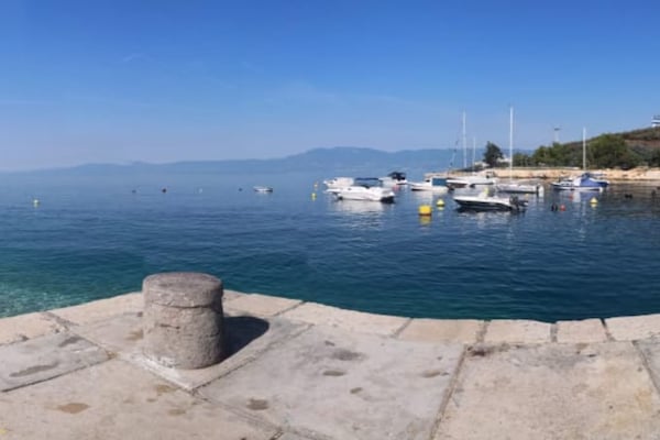 Foto van Comfort Kostrena Apartments Rijeka - Studio apartment (5) - Outdoor