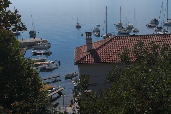 Foto van Comfort Kostrena Apartments Rijeka - Studio apartment (5) - Outdoor
