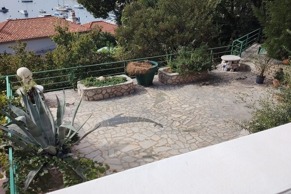 Foto van Comfort Kostrena Apartments Rijeka - Studio Apartment with balcony and sea view (4) - TerraceBalcony