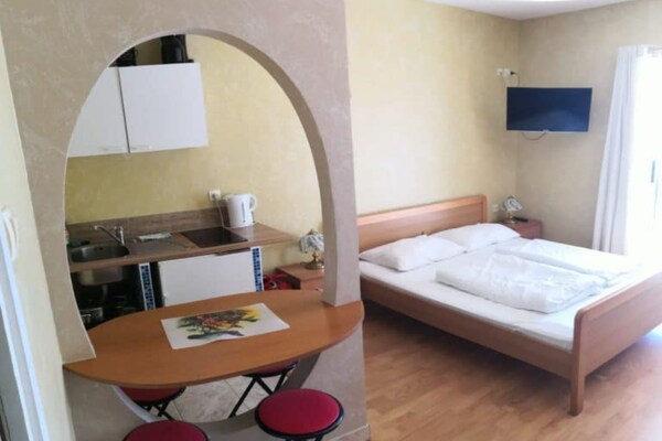 Foto van Comfort Kostrena Apartments Rijeka - Studio Apartment with balcony and sea view (4) - BedRoom