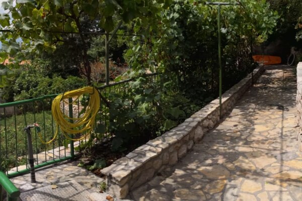 Foto van Comfort Kostrena Apartments Rijeka - Studio Apartment with balcony and sea view (2) - Outdoor