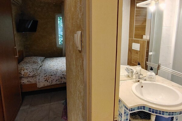 Foto van Comfort Kostrena Apartments Rijeka - Studio apartment (1) - BathRoom