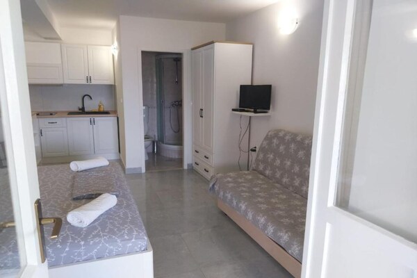 Foto van Comfort Apartments Lumbarda - Studio with SeaView - Vakantiehuis in Lumbarda - BedRoom