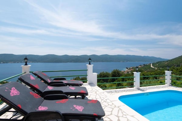 Foto van Beautiful Villa Anita - Four Bedroom Villa with Outdoor Swimming Pool - Pool