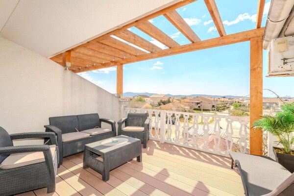 Foto van Bračić Premium Apartments with Outdoor Pool and Sauna - One Bedroom Apartment with Balcony - TerraceBalcony